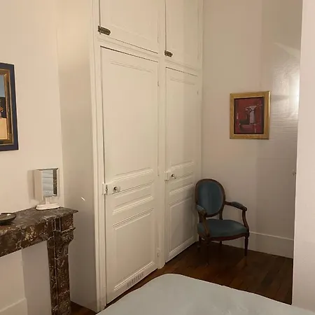 Homy And Cosy Private Flat - * פריז