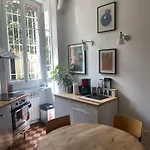 Homy And Cosy Private Flat - Lägenhet Paris
