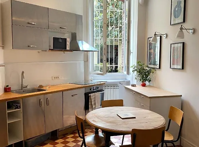 Homy And Cosy Private Flat -